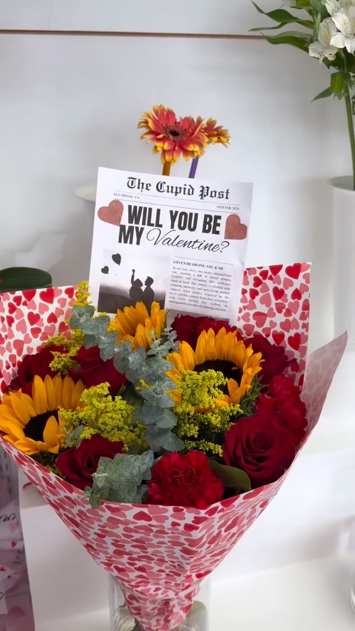 Sunflower bouquet from Aroma Flowers